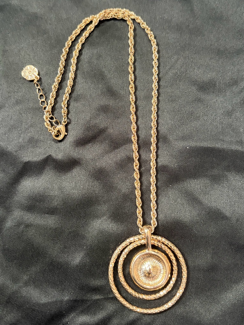 vintage Monet gold-tone concentric multi-ring statement pendant necklace